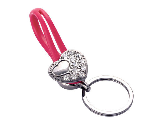 Olie gevulde logo metalen sleutelhanger aangepaste vorm voor het vasthouden van sleutels schattig ontwerp