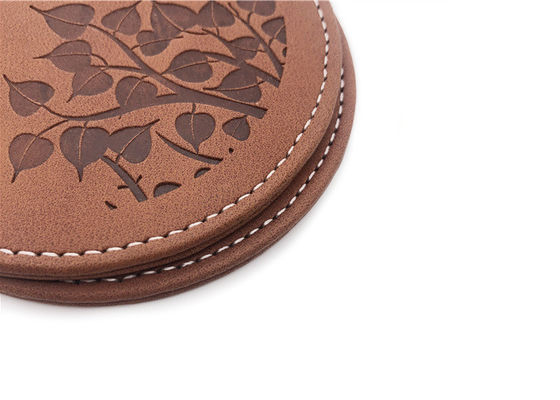 Het Leer Bruine Pantone van Debossedlogo drink coasters with logo Pu