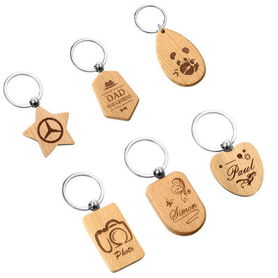 Gepersonaliseerde Houten die Keychains met Naam om Sublimatiesleutelring wordt aangepast