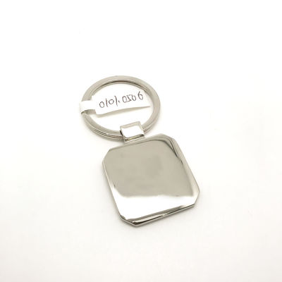 Beschikbaar OEM/ODM Metalen sleutelhanger met aangepast logo