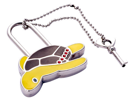 Gepersonaliseerde metalen sleutelhanger in schattige vormen voor souvenircampagne