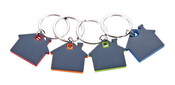 Gepersonaliseerde metalen sleutelhanger met olie gevulde logo