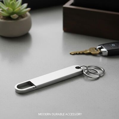 Kwaliteit Minimalistische zilveren sleutelhouder Modern duurzaam accessoire Perfect voor het bewaren van sleutels veilig en georganiseerd fabriek