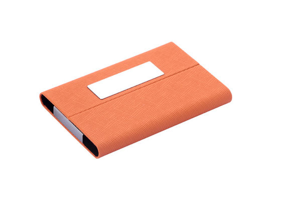 Goede prijs Van de de Kaarthouder van de Debossingsnaam van het de Sluitingszink de Magnetische de Legeringspu Houder van de Leerkaart online